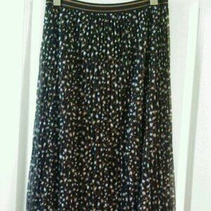 Smocked animal steps skirt & blouse